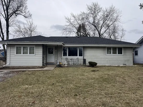 (undisclosed Address), Lindenhurst, IL 60046