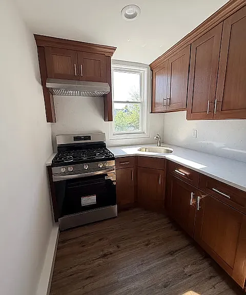 539 Jefferson Ave #2