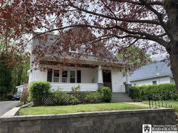 529 Stowe St, Jamestown, NY 14701