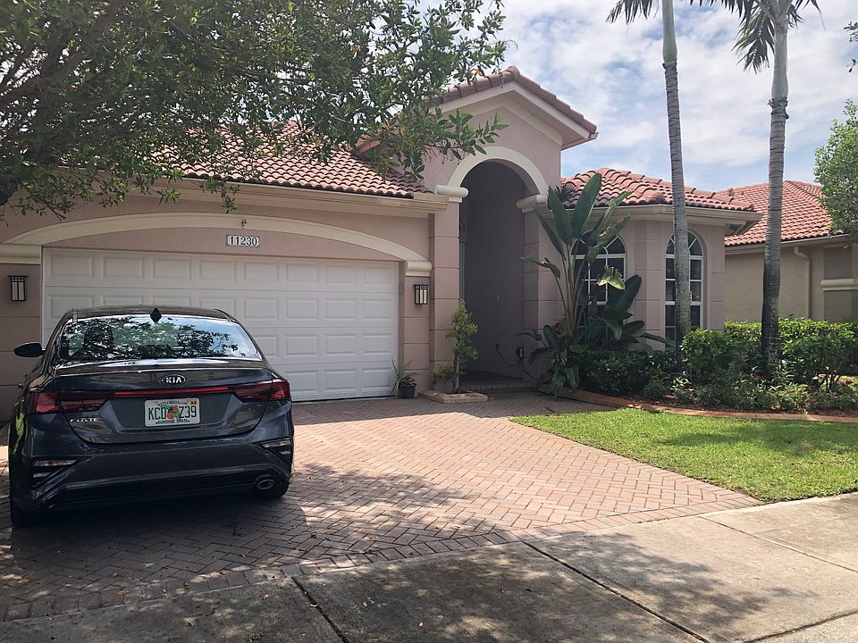 1st image of 11230 NW 79th Ln