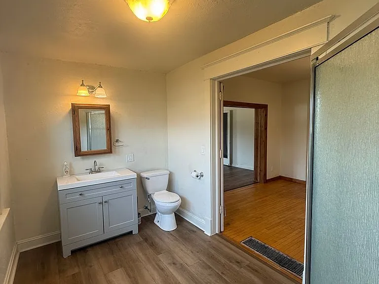 1205 Webster Ave — Photo 8