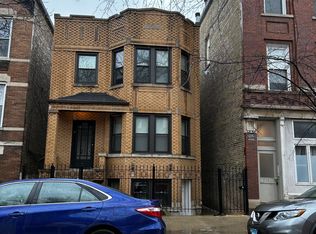 2135 N Leavitt St APT 2F, Chicago, IL 60647