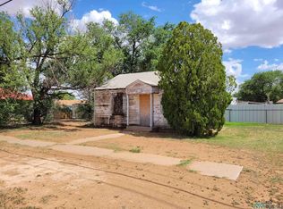 1311 W 9th St, Clovis, NM 88101