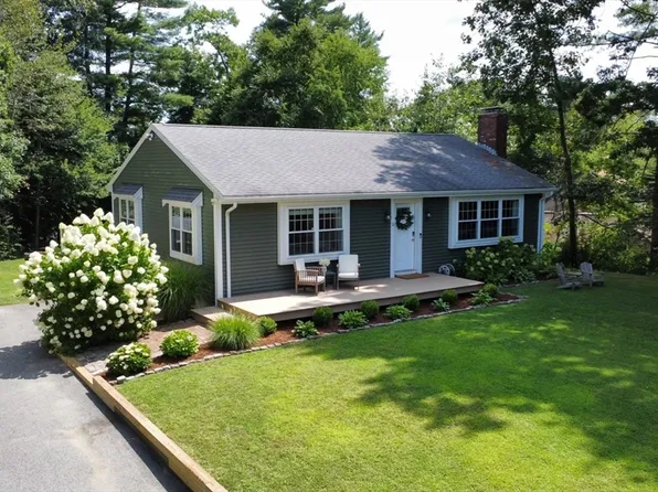 18 William Ave, Pembroke, MA 02359