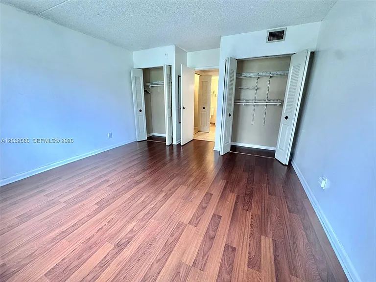 5835 Washington St #52 — Photo 9