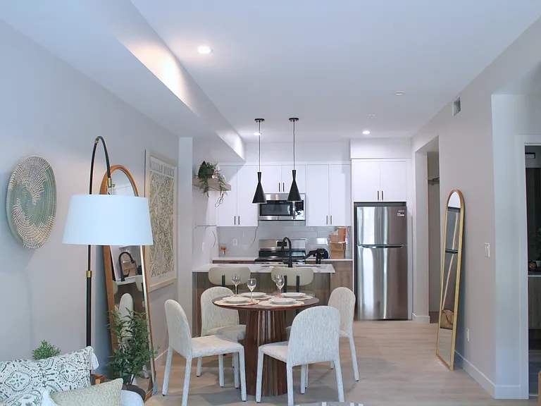 120 9a St NE — Photo 11