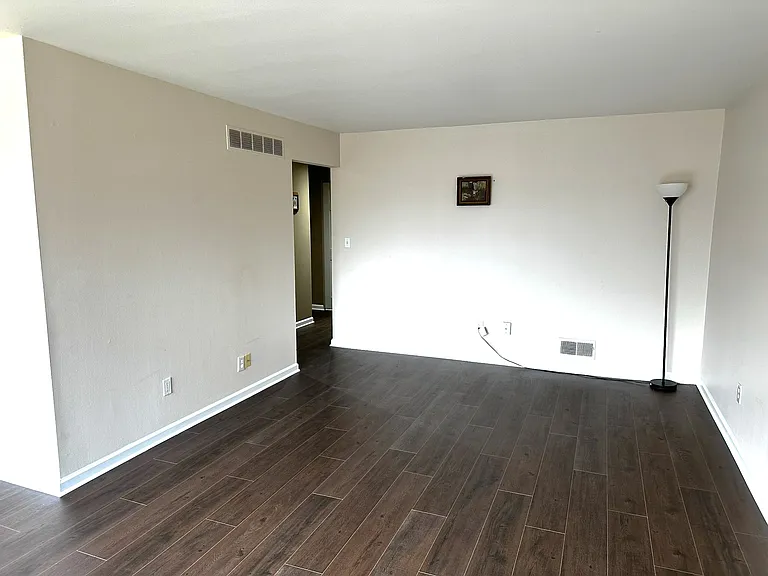 780 E Fox Hills Dr #158 — Photo 7
