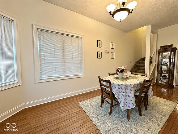 4th image of 842-844 N California St