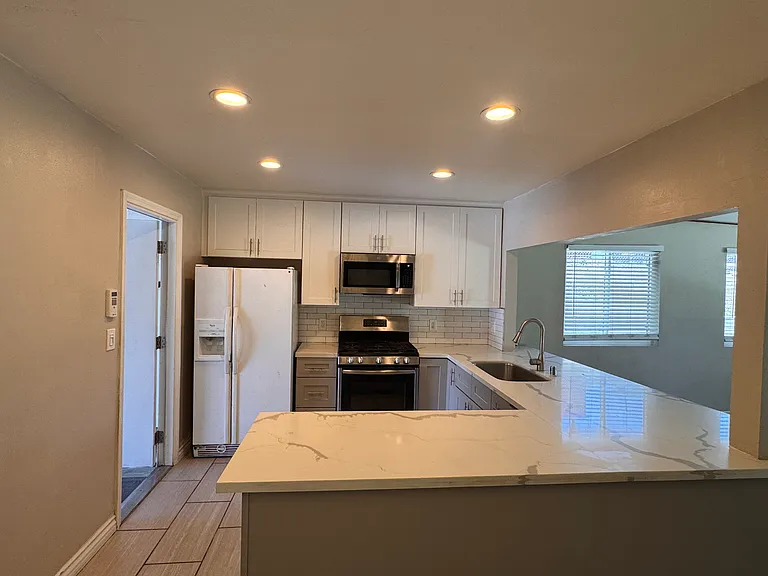 3679 Plumbago Ln — Photo 4