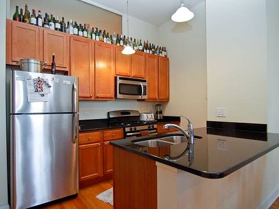 4th image of 1552-54 N Milwaukee Ave #2D