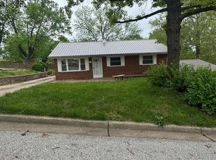 24 James Dr, Saint Charles, MO 63301