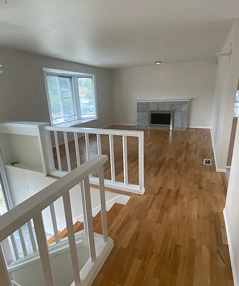 1050 Tacoma Ave NE — Photo 5