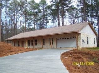 138 Bronco Dr, Palestine, TX 75801