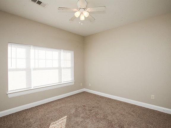 5th image of 1212 Sadie Dr