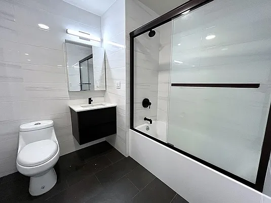 Rented by Akam Sales and Brokerage | media 9