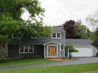 136 Stonecrest Dr, Manlius, NY 13104