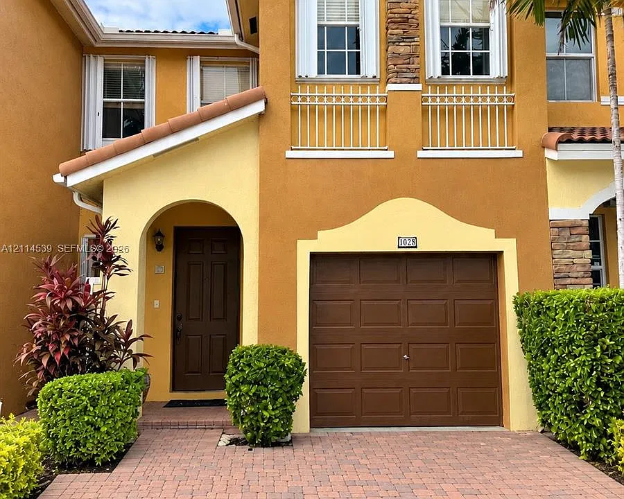 1028 NW 102nd Pl