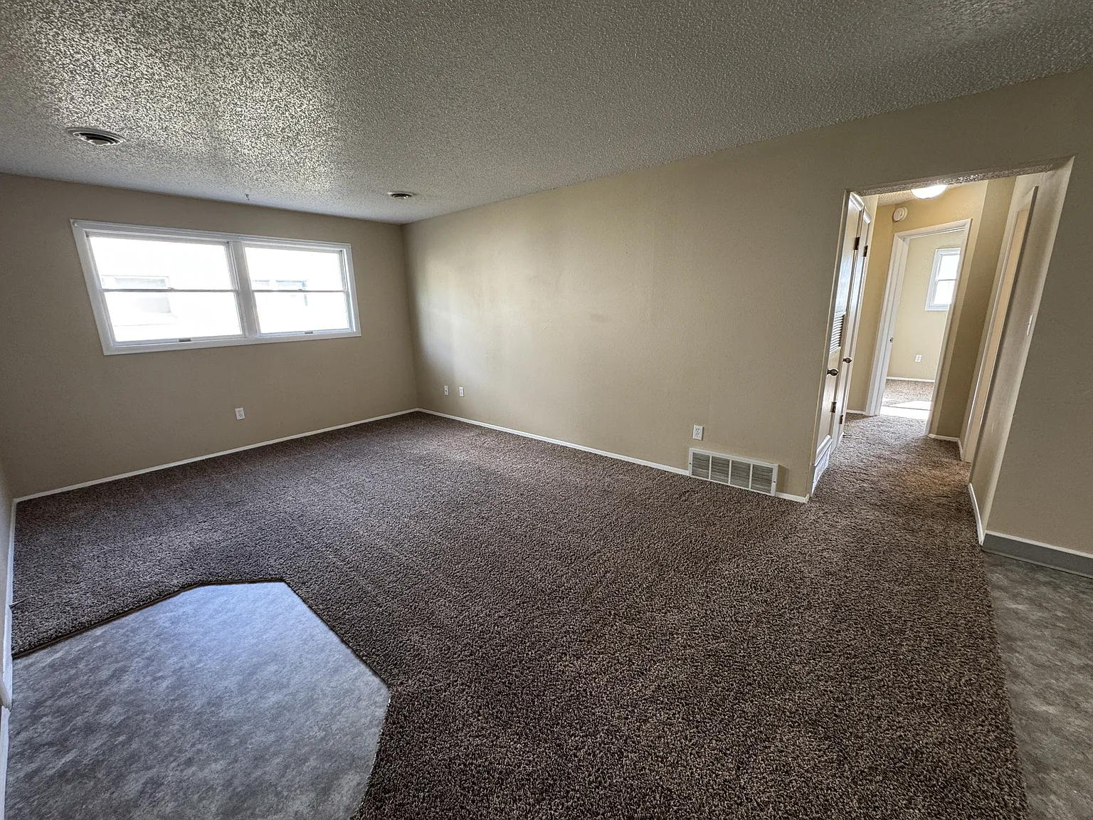4232 Central Avenue - 3 — Photo 3