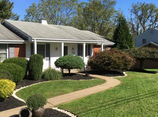 1310 Cairn Dr, Bethel Park, PA