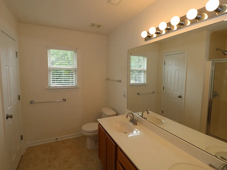 4022 Linsbury Ct — Photo 18