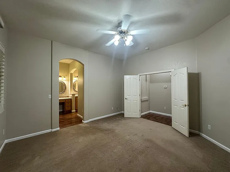 416 Farinelli Pkwy — Photo 12
