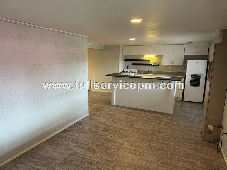 625 Avenue B #2 — Photo 8