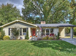 4221 Chandworth Rd, Charlotte, NC 28210