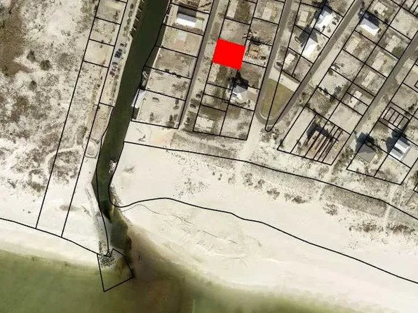 127 Miramar Dr, Mexico Beach, FL 32456