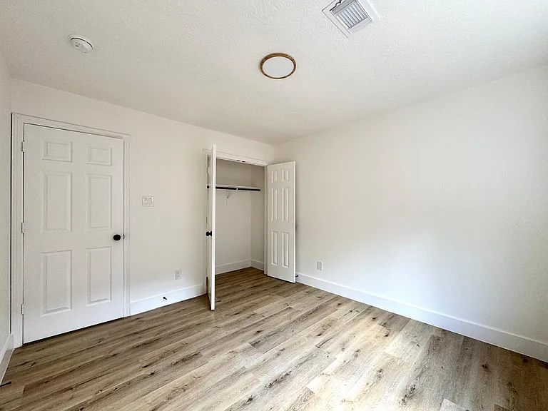 6427 Liberty Valley Dr — Photo 19
