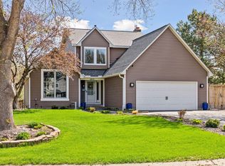 4870 Cottonwood Ln N, Plymouth, MN 55442