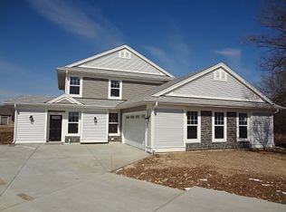 7365 N Bishop Cir, Milwaukee, WI 53224