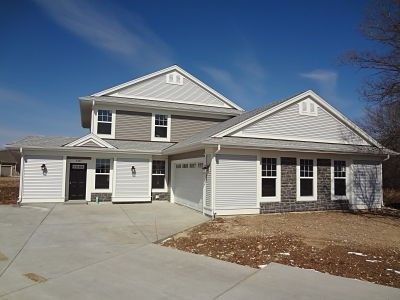 7365 N Bishop Cir, Milwaukee, WI, 53224
