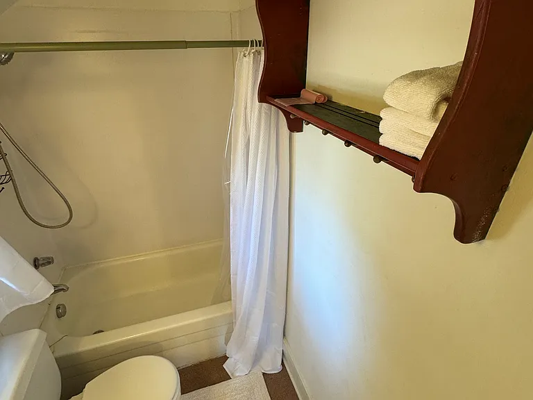 706 Sherman Ave #5 — Photo 14