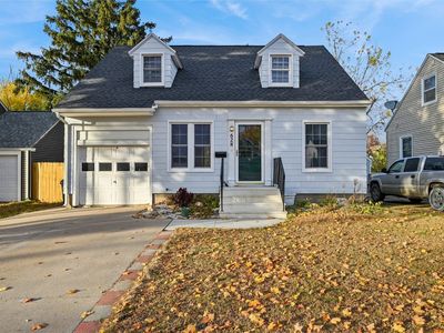 628 33rd St NE, Cedar Rapids, IA, 52402