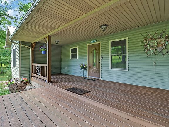 4th image of 68 Boone Dock Rd