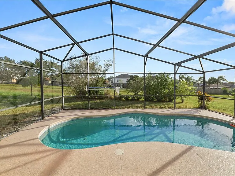 548 Old Bridge Cir — Photo 14