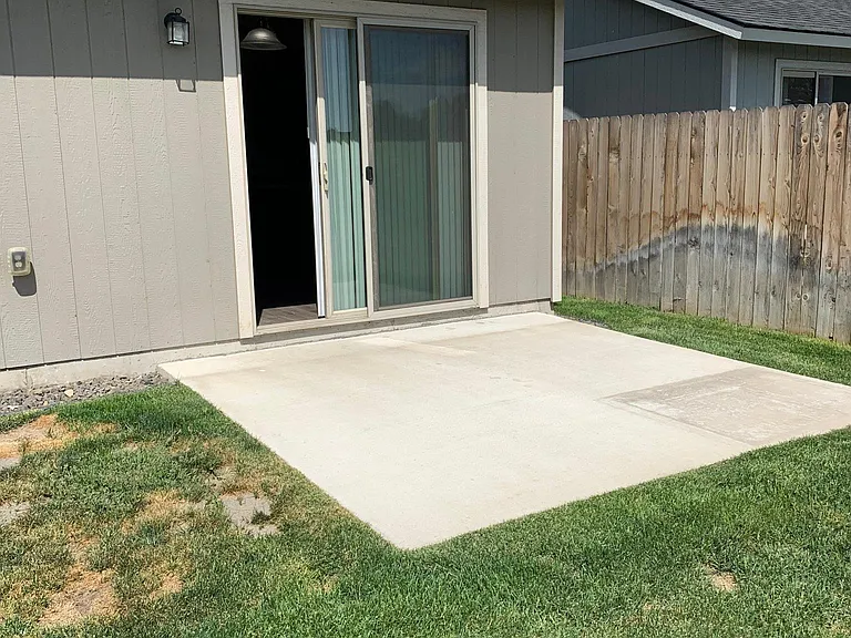 2310 W Jay St — Photo 24