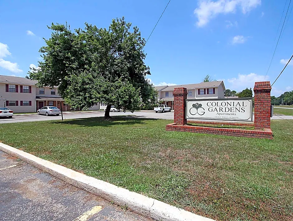 Colonial Gardens Apartments