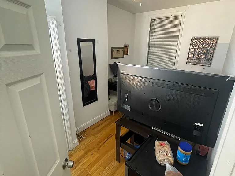 121 Cottage St #1 — Photo 8