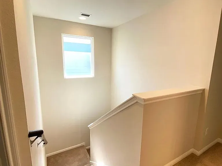 1010 Sand Post Pl — Photo 28