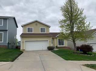 14818 Queens Dr, Omaha, NE 68116