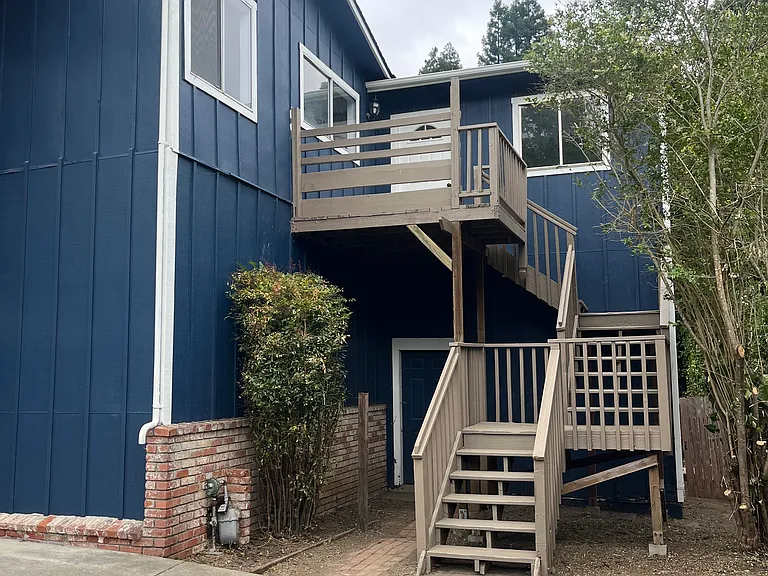17805 Beach Ave — Photo 1
