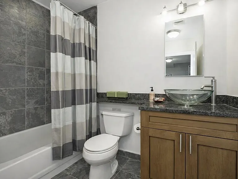 80 Madison St #2 — Photo 4