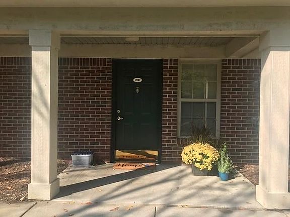 3rd image of 12102 Pinehurst Ln