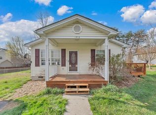 1713 Staples St, Radford, VA 24141