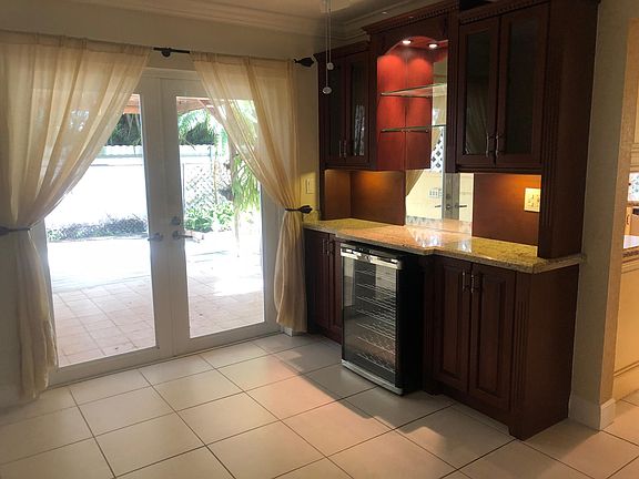 Bar in dining or family