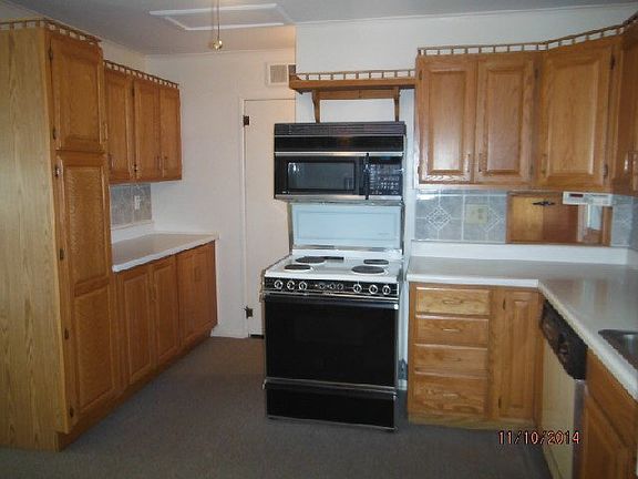 4th image of 767 Blaine Ave