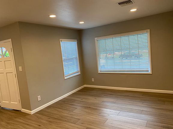 3rd image of 5822 Indiana Ave