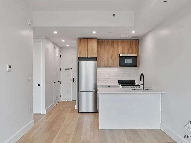 80 Linden Blvd #7I — Photo 9