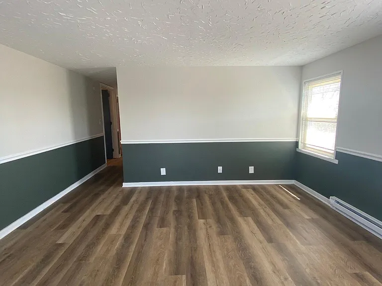 209 N Railroad St #C8 — Photo 5